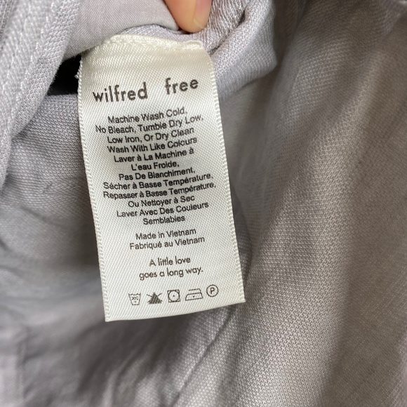 aritzia | habitus shorts | linen blend | light grey purple - Picture 4 of 7